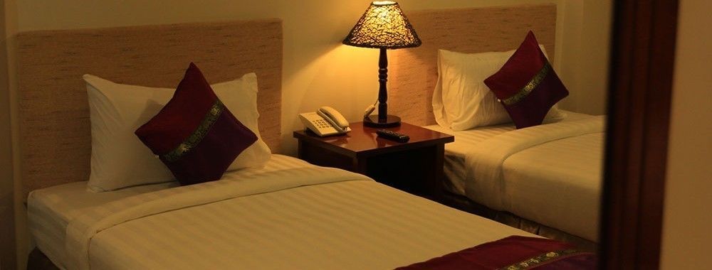Hotel K Янгон Екстериор снимка